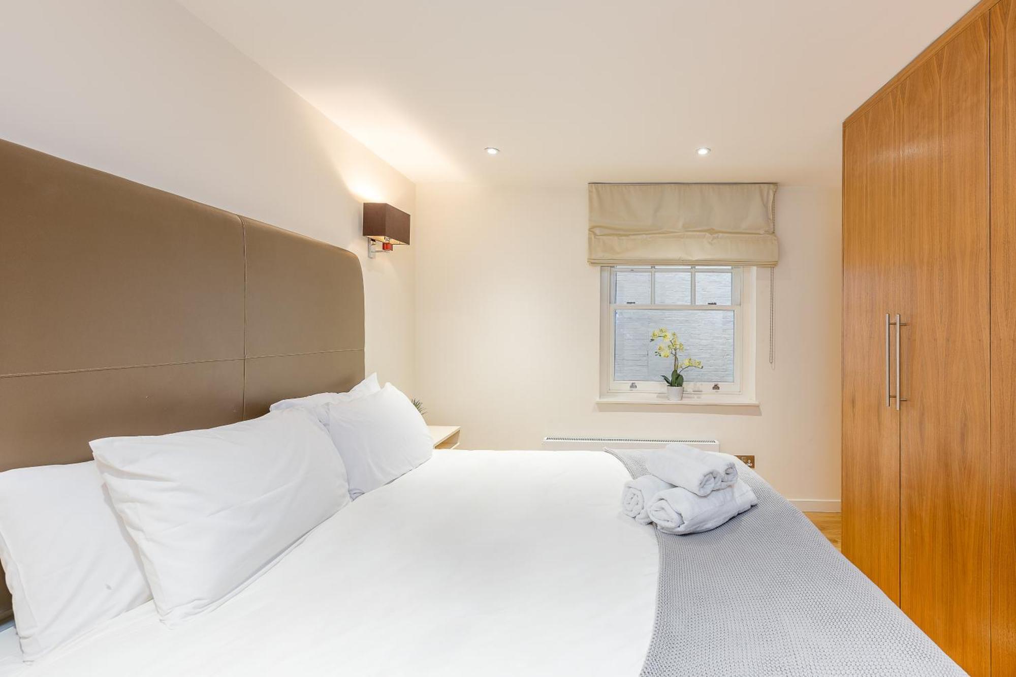 Park Home Near Portobello Road - Raised Ground Floor - Wifi - Washing Machine London Exterior photo